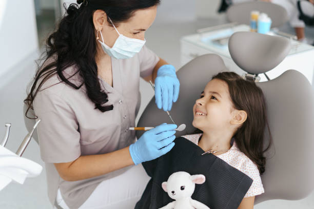 Best Emergency Tooth Extraction in University Center, VA